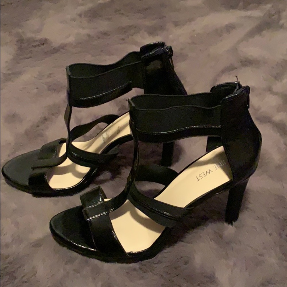 Nine West elastic ankle strap pump